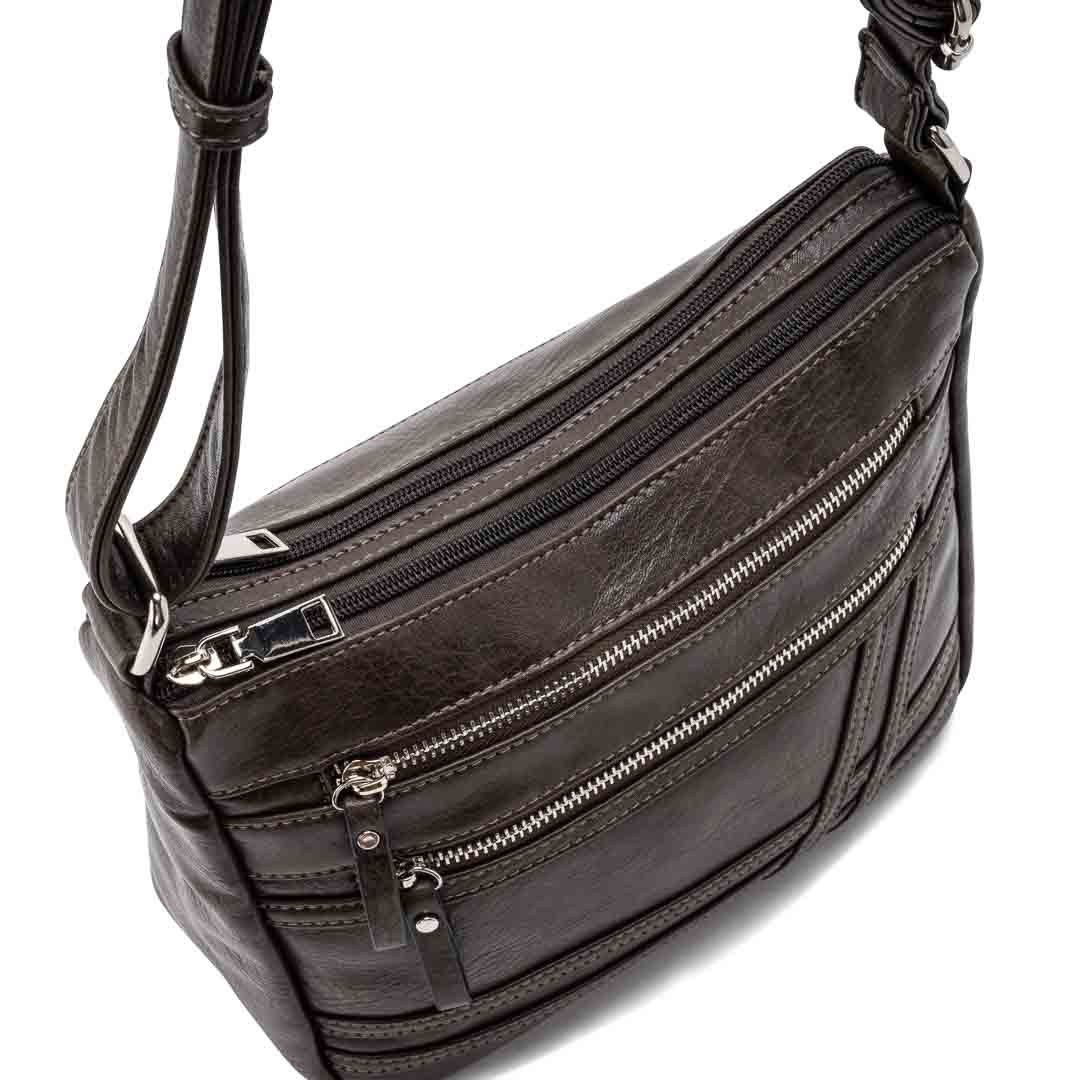 Michele - Image 19